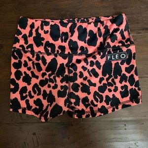 Fleo shorts - Coral Leopard High Rise Original